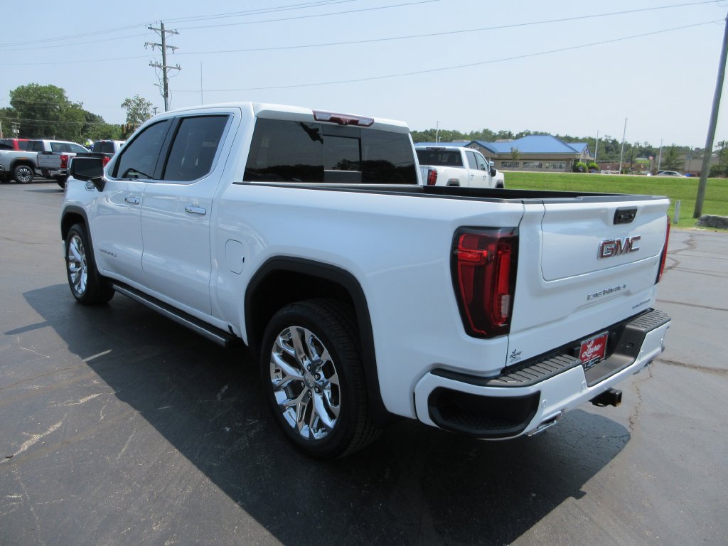 Certified 2022 GMC Sierra 1500 Denali w/ Denali Reserve Package AWD/4WD image 11