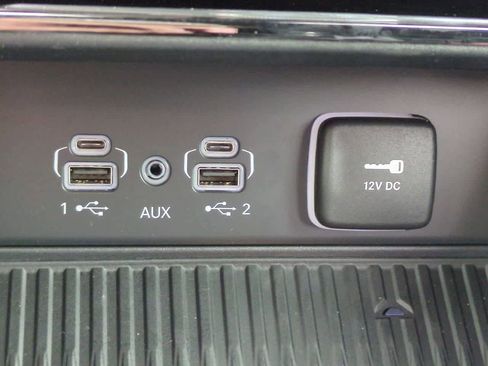 New 2026 Jeep Grand Cherokee L 4WD image 33