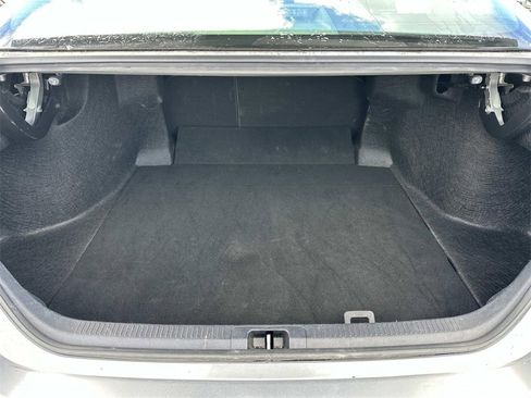 Used 2023 Toyota Camry SE image 10