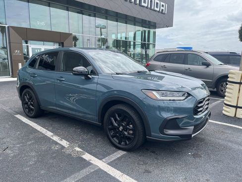 Used 2024 Honda HR-V Sport image 3