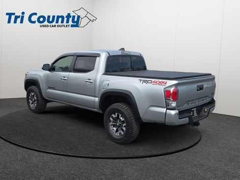 Used 2023 Toyota Tacoma TRD Off-Road w/ Technology Package image 6