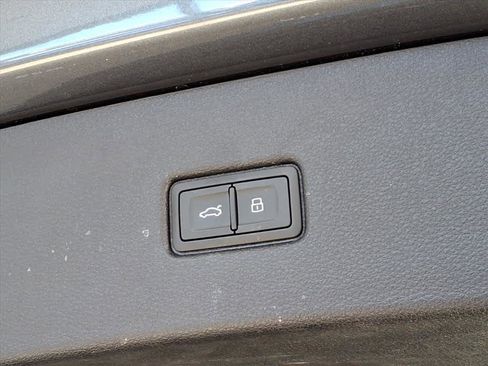 Certified 2024 Audi Q5 2.0T Premium Plus image 21