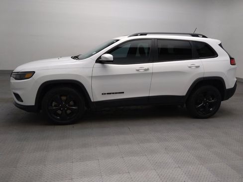 Used 2020 Jeep Cherokee Latitude Plus FWD image 2