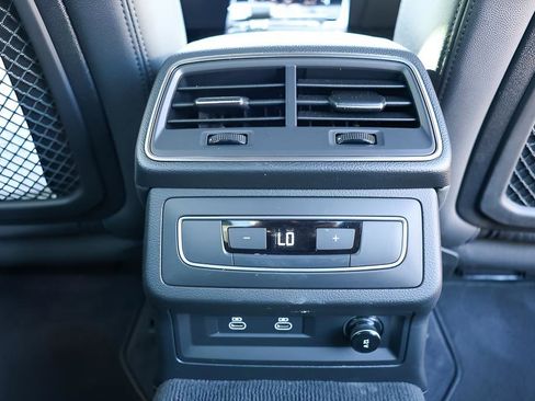 Used 2024 Audi A6 Premium Plus w/ Premium Plus Package image 29