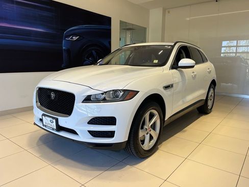 Used 2019 Jaguar F-PACE Premium AWD/4WD image 1