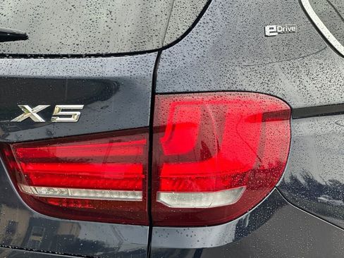 Used 2017 BMW X5 xDrive40e image 11