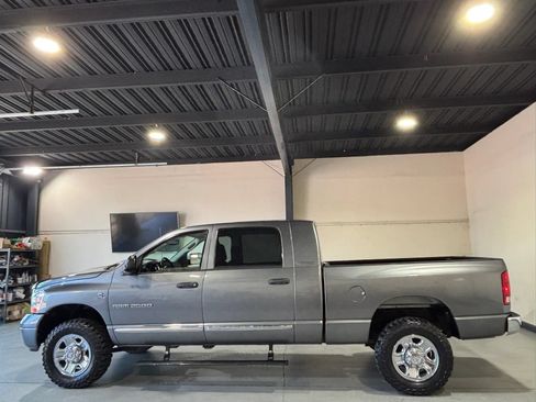 Used 2006 Dodge Ram 2500 Truck Laramie w/ Protection Group AWD/4WD image 5