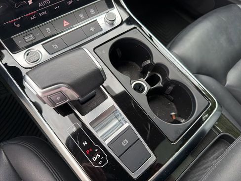 Used 2022 Audi Q7 3.0T Premium image 19