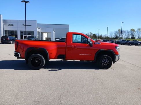 Used 2025 GMC Sierra 3500 SLE image 8