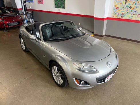 Used 2011 MAZDA MX-5 Miata Sport image 52