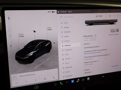Used 2026 Tesla Model Y Long Range AWD/4WD image 29