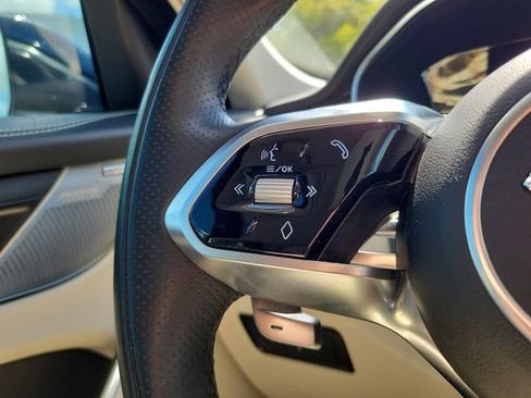 Used 2021 Jaguar F-PACE R-Dynamic S image 23