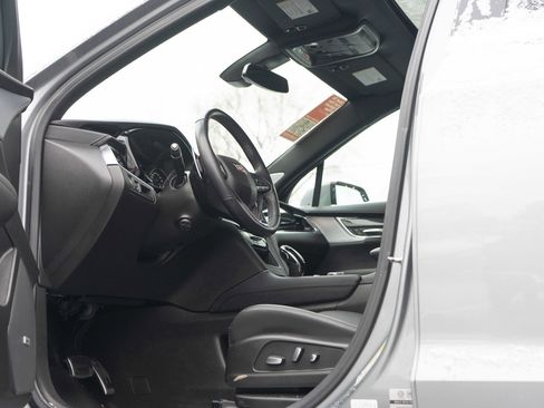 Used 2024 Cadillac XT6 Sport image 13