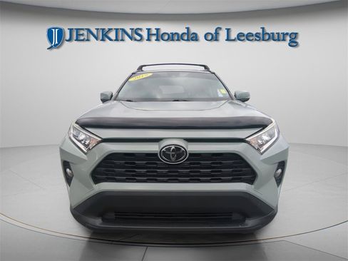 Used 2019 Toyota RAV4 XLE w/ Convenience Package image 2