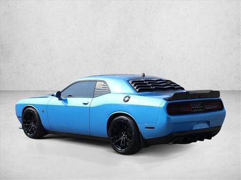 Used 2019 Dodge Challenger R/T Scat Pack w/ Shaker Package RWD image 8