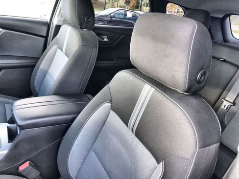 Used 2023 Chevrolet Blazer LT image 11