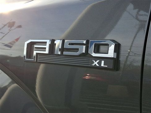 Certified 2019 Ford F150 XL w/ Equipment Group 101A Mid image 30