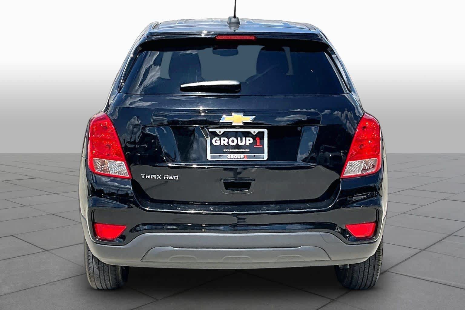 Used 2020 Chevrolet Trax LS w/ Tint and Cruise Package AWD/4WD image 5