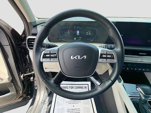 Used 2024 Kia Telluride S FWD image 37