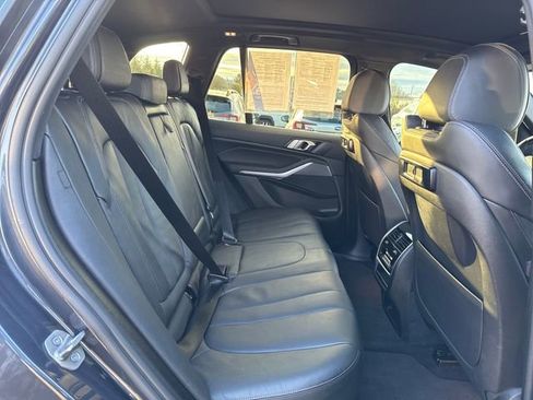 Used 2021 BMW X5 xDrive40i w/ M Sport Package image 10