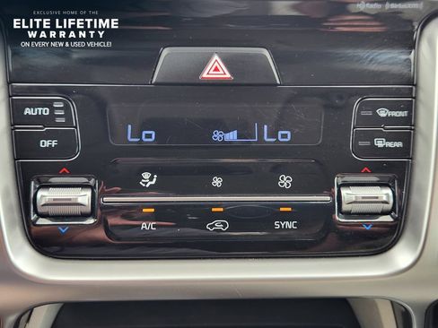 Used 2022 Kia Sorento EX w/ Panoramic Sunroof Package FWD image 15