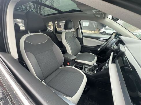 New 2026 Volkswagen Taos SE AWD/4WD image 24