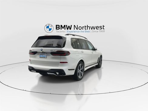 New 2027 BMW X7 xDrive40i w/ M Sport Package AWD/4WD image 3