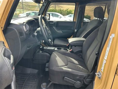 Used 2013 Jeep Wrangler Unlimited Sport image 18