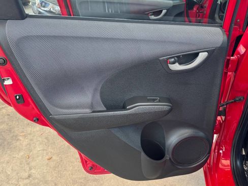 Used 2013 Honda Fit image 17