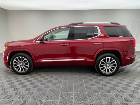 Used 2023 GMC Acadia Denali w/ Denali Ultimate Package AWD/4WD image 13