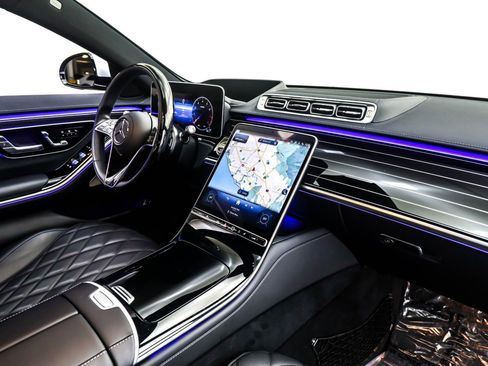 Certified 2025 Mercedes-Benz S 580 4MATIC Sedan image 18