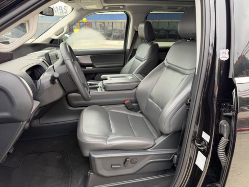 Used 2025 Ford Expedition Max Active AWD/4WD image 19