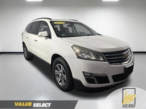 Used 2015 Chevrolet Traverse LT FWD image 4