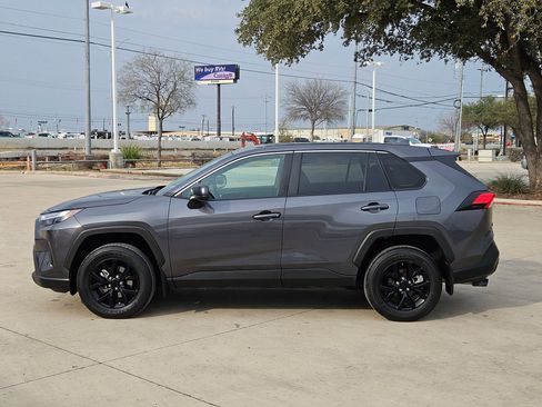 Used 2023 Toyota RAV4 LE image 6