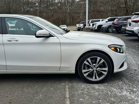 Used 2015 Mercedes-Benz C 300 4MATIC Sedan image 4