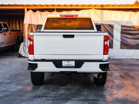 Used 2023 Chevrolet Silverado 2500 Custom w/ Custom Value Package image 8