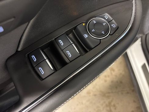 Used 2024 Buick Envision Sport Touring image 20