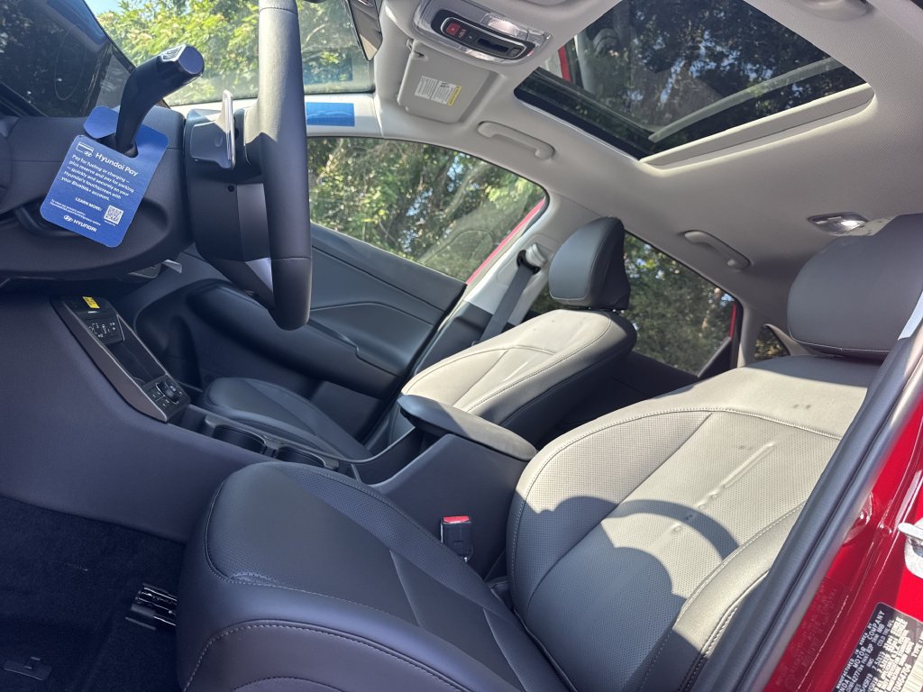 New 2026 Hyundai Kona Limited FWD image 32