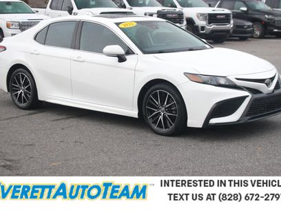 Used 2022 Toyota Camry SE