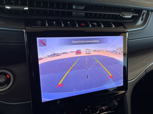 New 2025 Jeep Grand Cherokee L Limited w/ Trailer Tow Package image 20