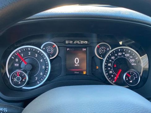 New 2026 RAM 2500 Tradesman w/ Bed Convenience Group image 18