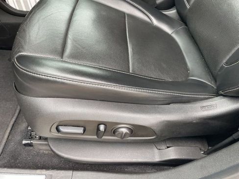 Used 2021 GMC Acadia SLT w/ Preferred Package image 7