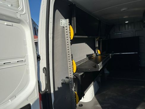 Used 2022 Mercedes-Benz Sprinter 2500 image 28