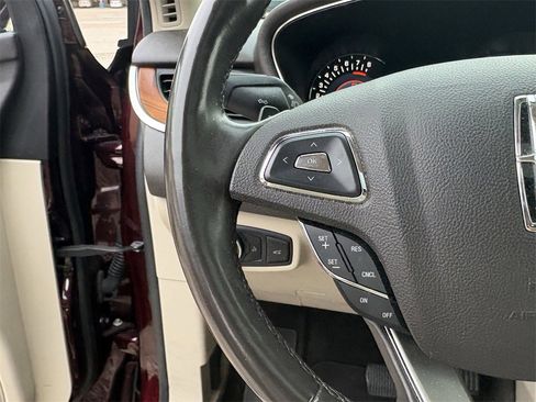 Used 2018 Lincoln MKC Select w/ Select Plus Package image 15