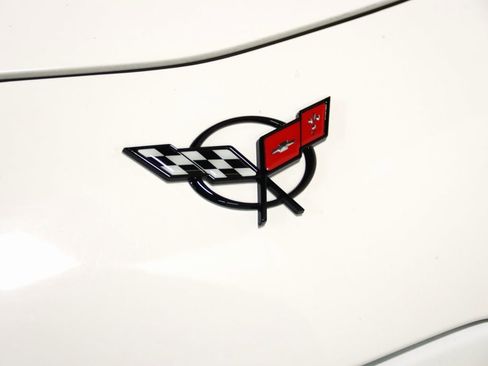 Used 2004 Chevrolet Corvette w/ Preferred Equipment Group image 23