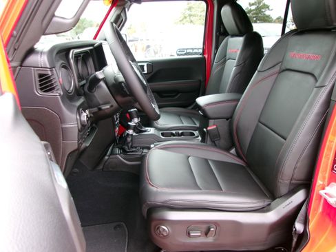 New 2026 Jeep Wrangler Unlimited Rubicon image 14