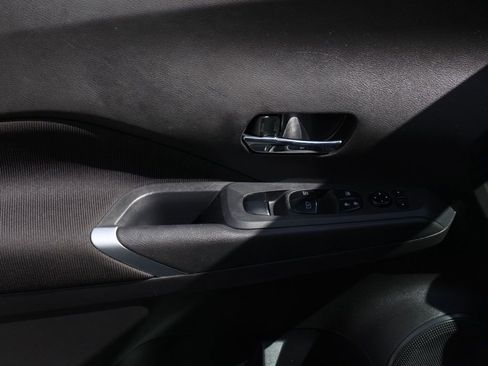 Used 2024 Nissan Kicks SV image 24