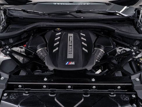 Used 2022 BMW X6 M Competition w/ Competition Package image 31