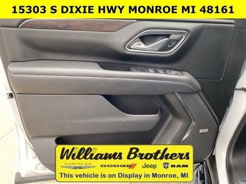 Used 2022 Chevrolet Tahoe LT w/ Luxury Package image 10