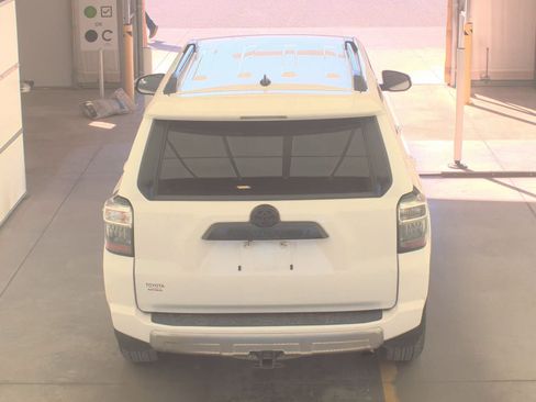 Used 2021 Toyota 4Runner TRD Off-Road Premium image 6